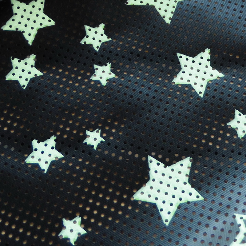 Diono Starry Night - светащаяся шторка от солнца - Черный